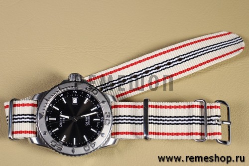 Ремешок NATO G10 Stripes на часах Ремешок NATO G10 Stripes на часах